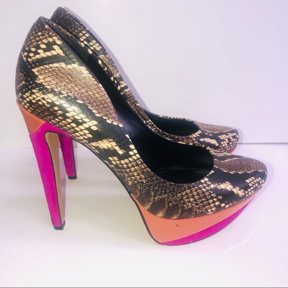Jessica Simpson Snakeskin Pump Platform Heel - Picture 3 of 8